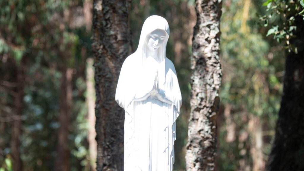 Nossa Senhora de Banneux em Bélgica